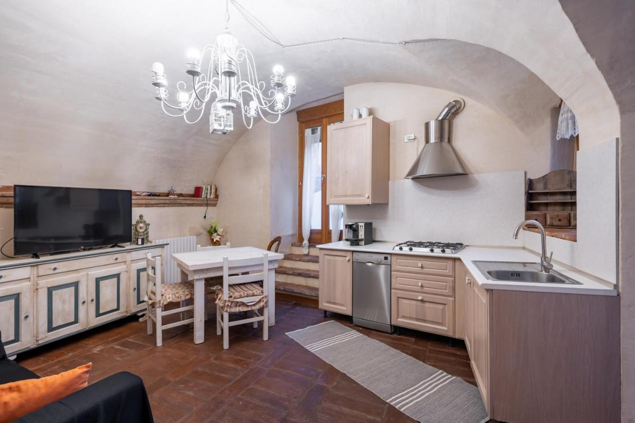 Le Chateau Franciacorta - By Host4U Appartement Colombaro  Buitenkant foto