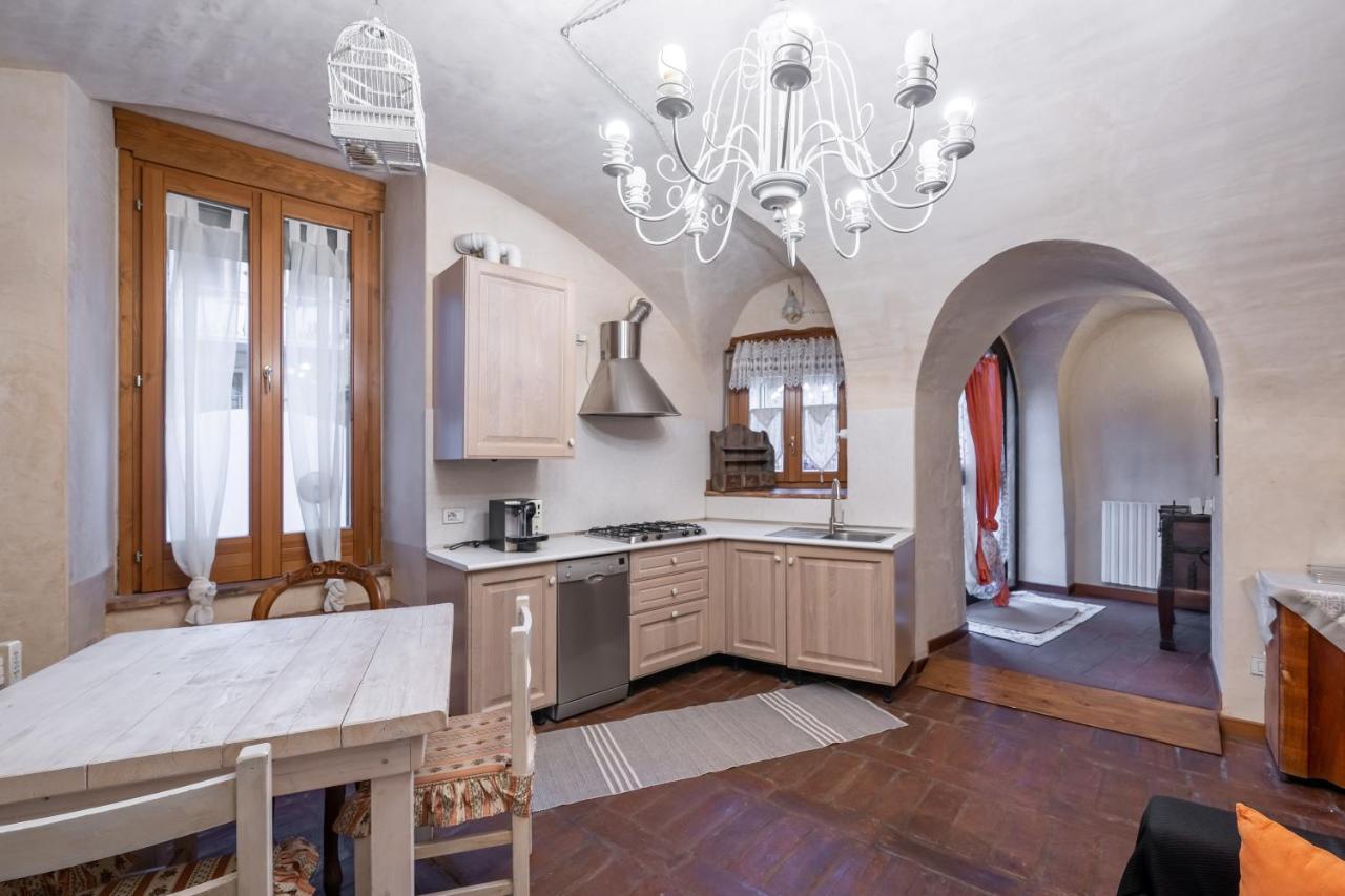 Le Chateau Franciacorta - By Host4U Appartement Colombaro  Buitenkant foto