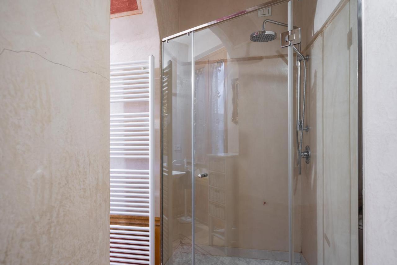 Le Chateau Franciacorta - By Host4U Appartement Colombaro  Buitenkant foto